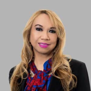 Gloria Sguros headshot